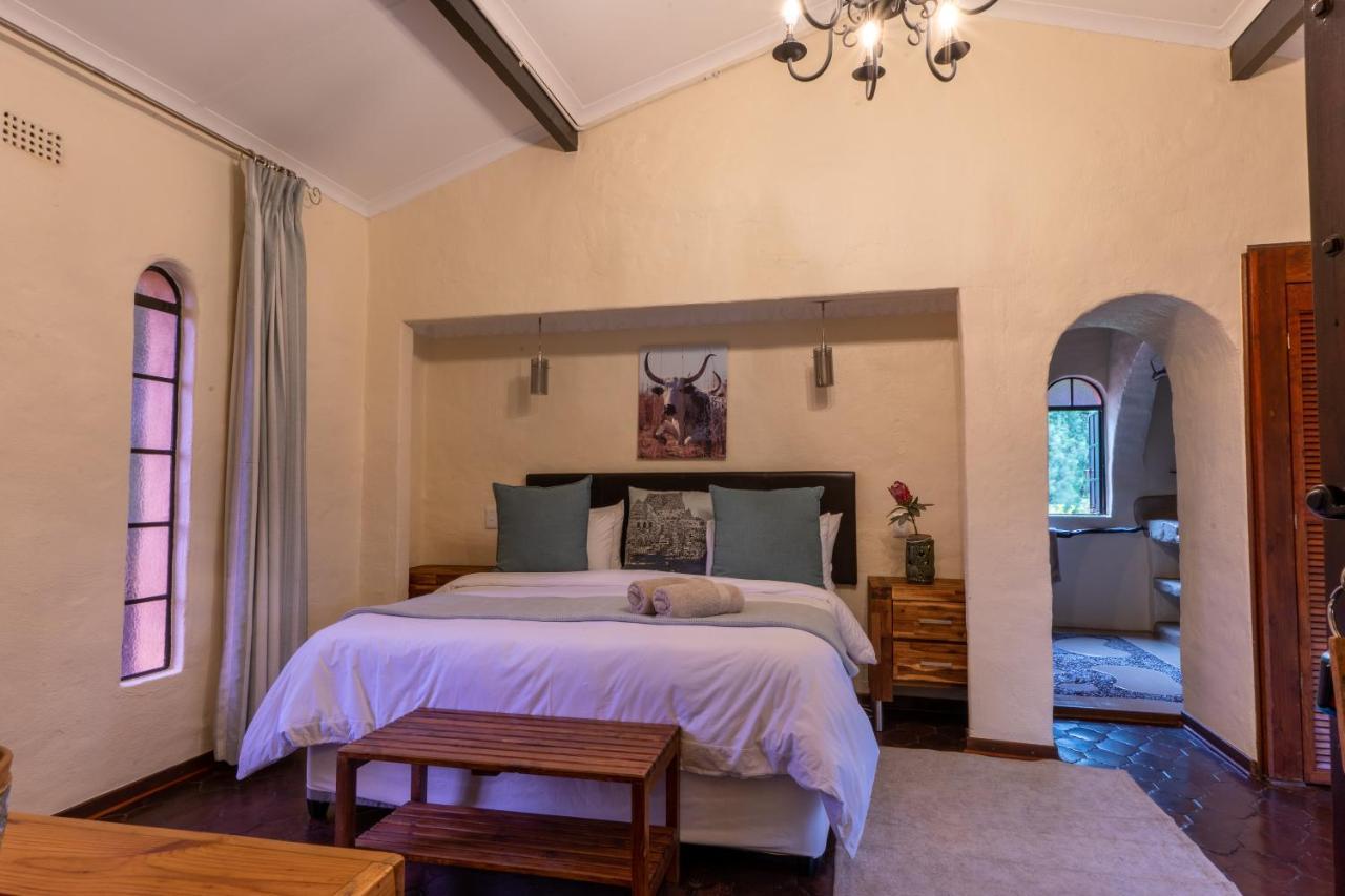 Airport Tower Lodge Kempton Park Bagian luar foto