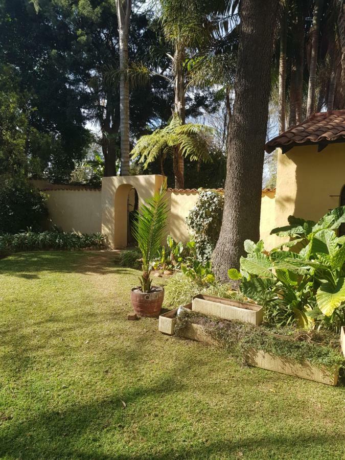 Airport Tower Lodge Kempton Park Bagian luar foto